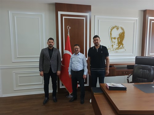 Çukurova Ak Parti  İlçe Başkanı Cemal AKIN Kaymakamımız Sayın Hakan ALKANI Makamında Ziyaret Ettiler.